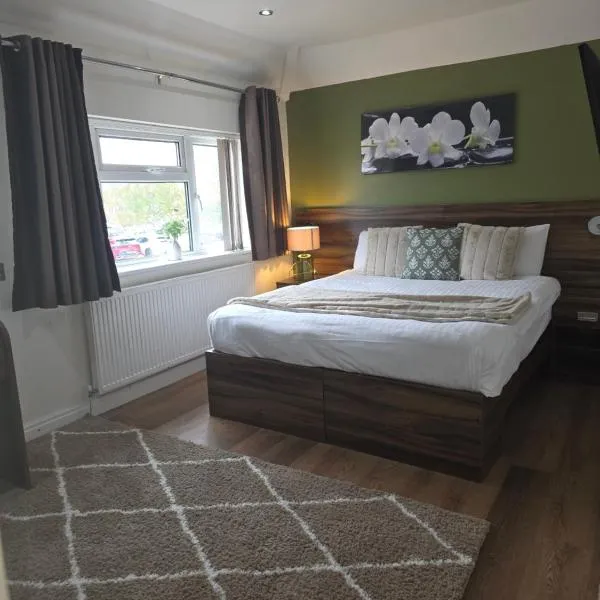 Langley Guest House Nr Pinewood Studios, viešbutis mieste Slau