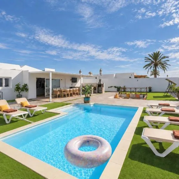 The Suite Villa – hotel w mieście Playa Blanca