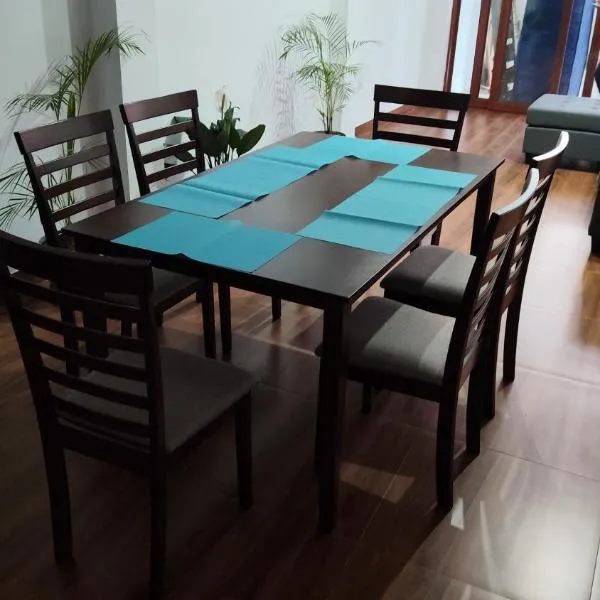 Emilu House, хотел в Satipo