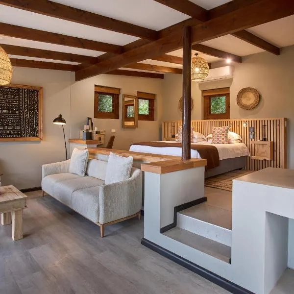 Hog Hollow Country Lodge, hotel i The Crags