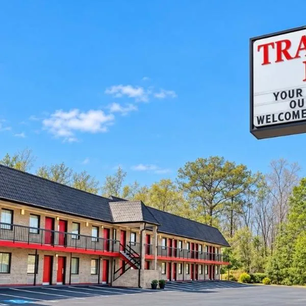 Travelers Inn Elizabeth City, hotel sa Elizabeth City