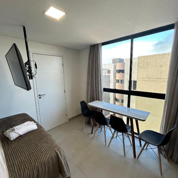 Melhores Flats - Praticidade a 30m do mar - Foto 2