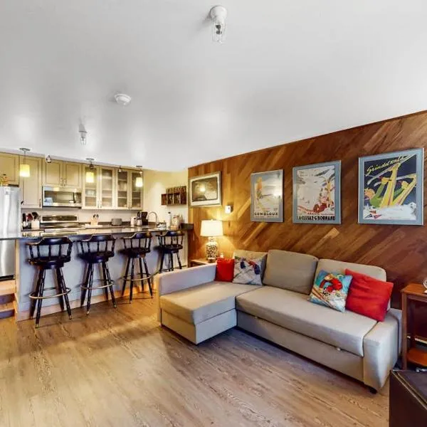 Dog-Friendly Ski-InOut Condo at Mt. Alyeska Base, hotel v destinácii Alyeska