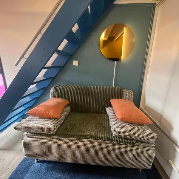 Studio cosy climatisé avec chambre mansardée Monnet-Mermoz Tram Métro 15 mnParis, hotel u gradu Rungis