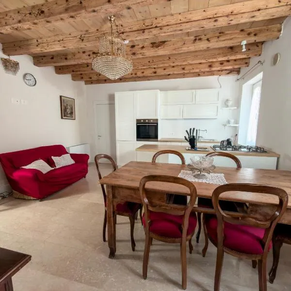 Papiria Residence, hotel in Piovene Rocchette