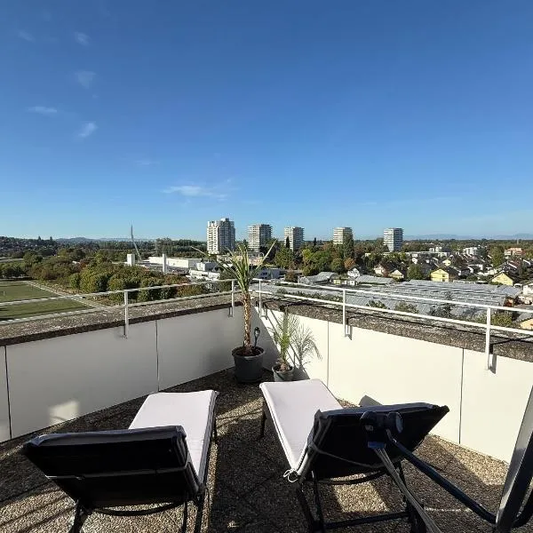 120 qm Penthouse, Europa Park -Rulantica- Straßburg - Colmar - Schwarzwald, bis 11 Personen, ξενοδοχείο σε Lahr