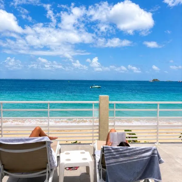 Suite 3 Mogador Residence, 1BR, brand-new, rare & luxury, beachfront, hotel di Grand Case