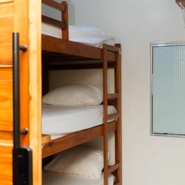 Quarto de Nazaré Triplo, готель у місті Белен