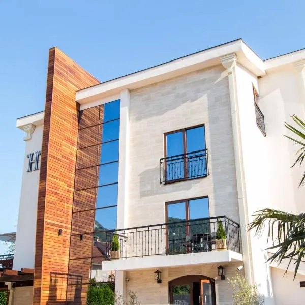 Hotel Helada, hotel in Tivat
