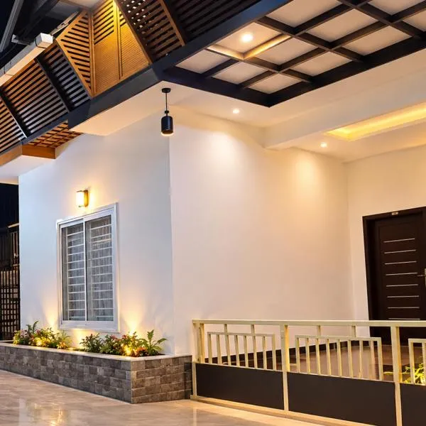 Mount Teena, hotel a Anachal