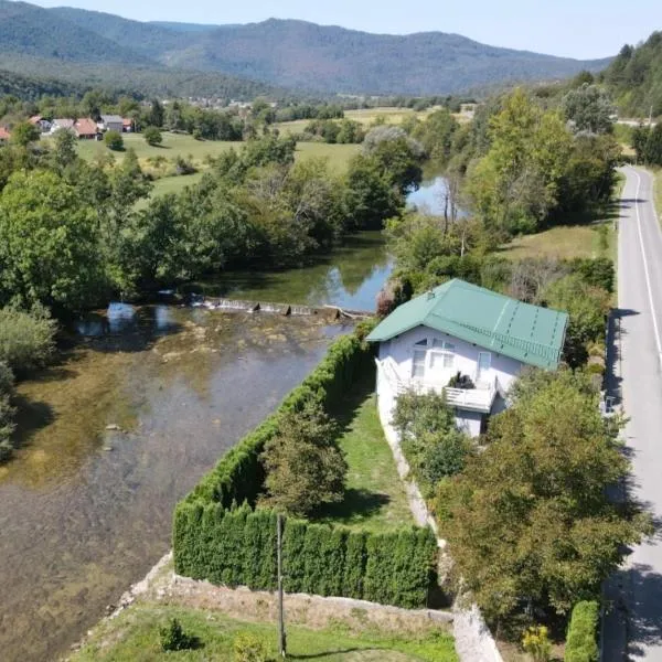 Viesnīca Art Room & Apartment Riverside pilsētā Ogulina