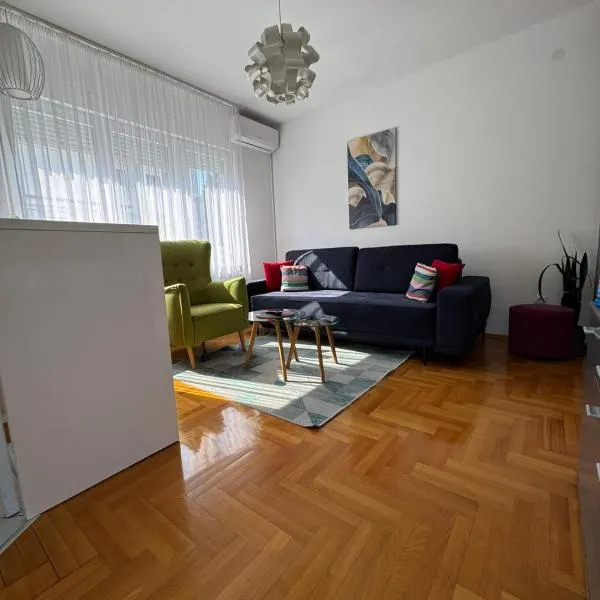 Apartman Green City with garage, viešbutis mieste Bania Luka