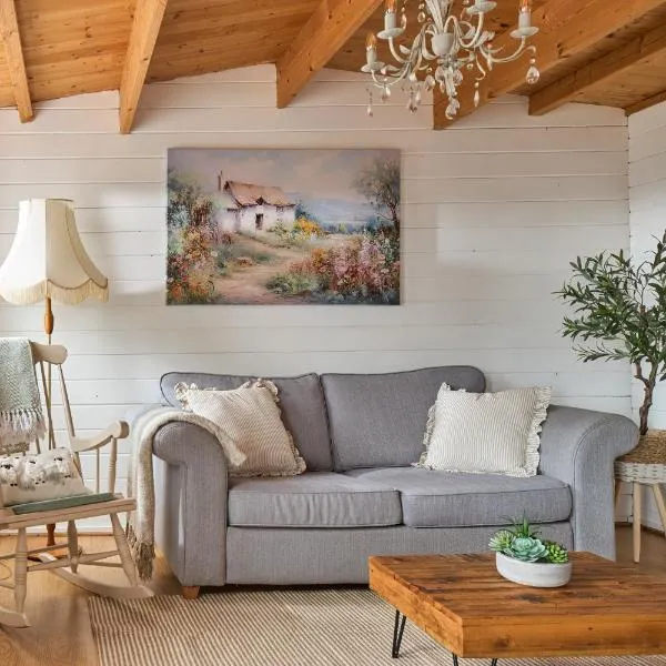 Modern Cabin, hotel i Old Romney
