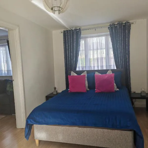 Chota Gher Apartment, hotelli kohteessa Widnes