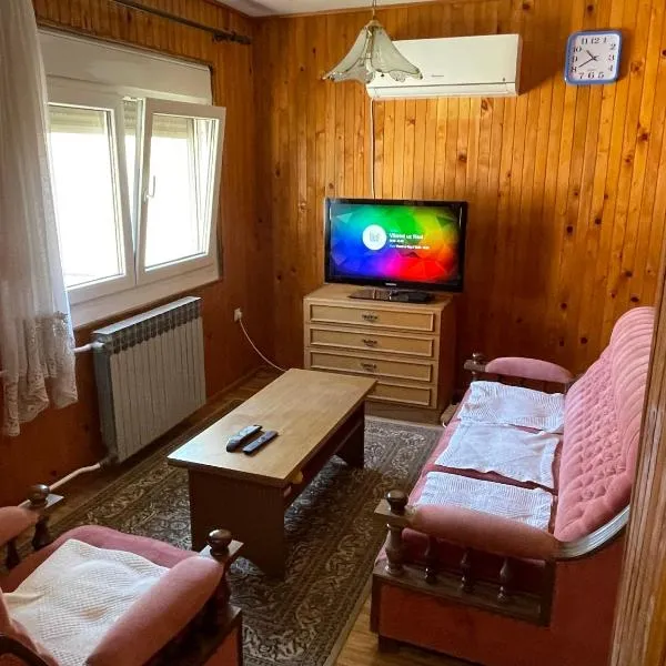 Yellow House, hotel a Ritopek