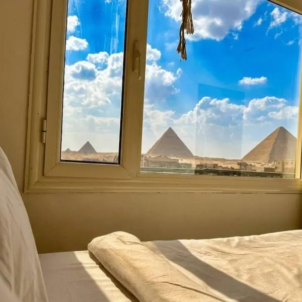 Aman pyramids view inn, hotel u Kairu