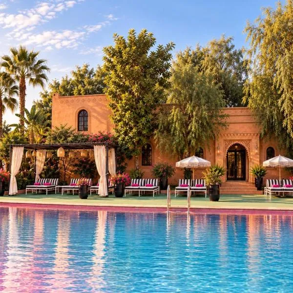 Hotel boutique Pink Lagoon Marrakech Ourika، فندق في مراكش