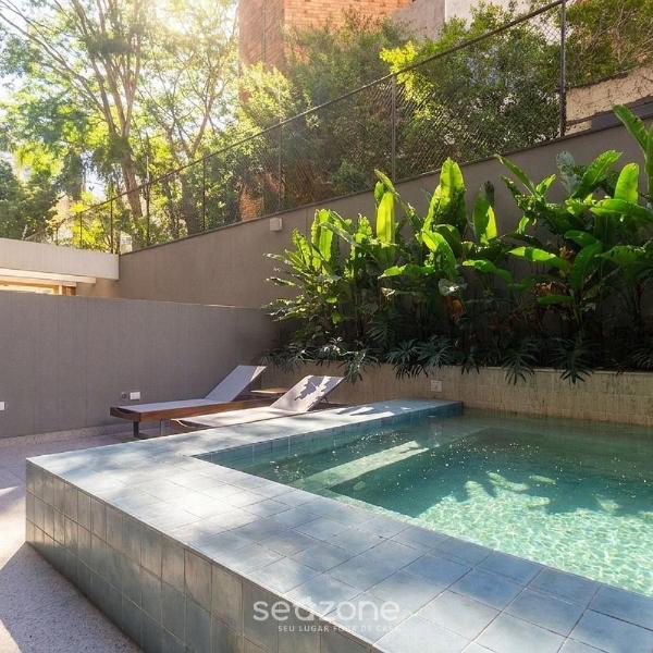 Studio c/ Varanda em Cond. c/ Piscina MSI0307