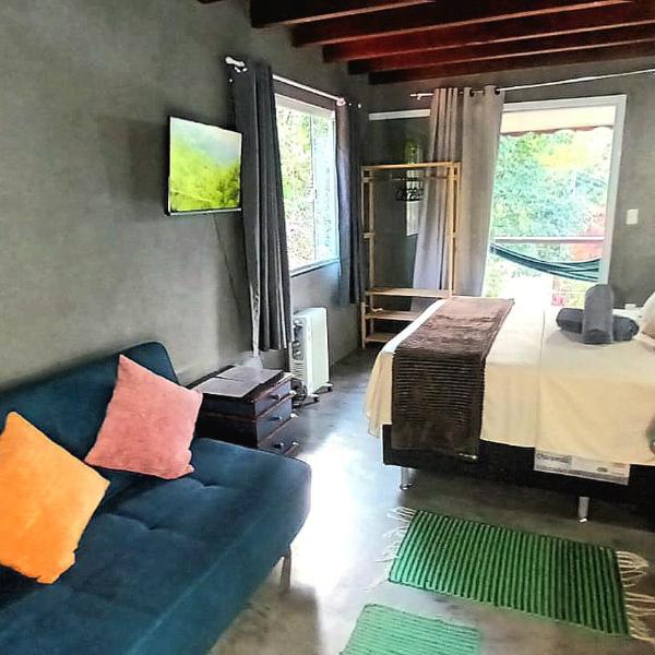 Suíte em Lumiar - Hospedaria Casa Quíron