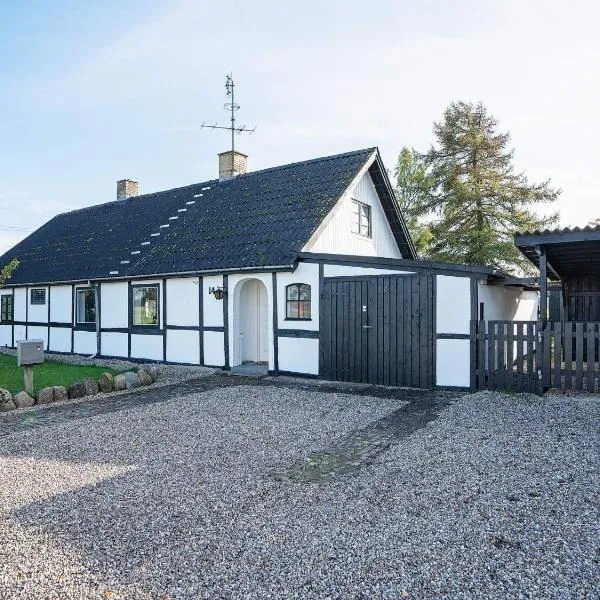 Cozy Vacation home near Lake, hotell i Sakskøbing