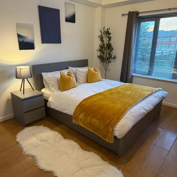 2 BHK in Birmingham City Centre, FREE Secure Parking and Balcony, viešbutis mieste Birmingamas