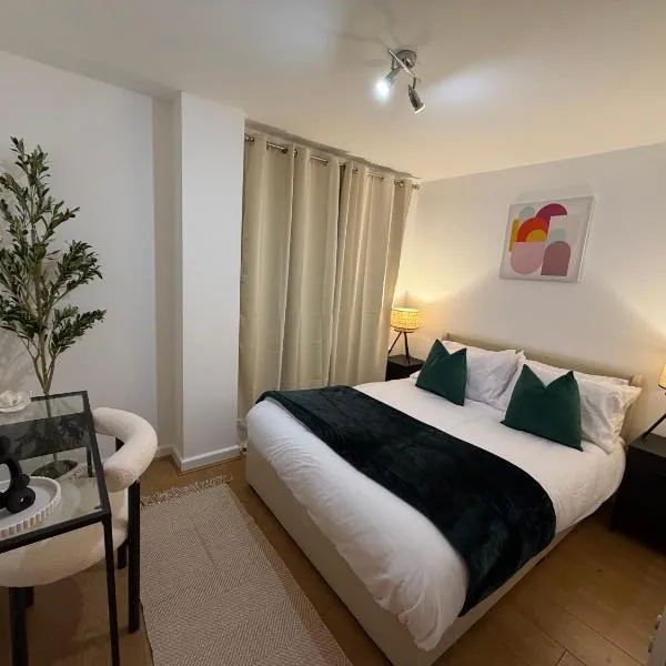 2 BHK in Birmingham City Centre, FREE Secure Parking and Balcony, viešbutis mieste Birmingamas