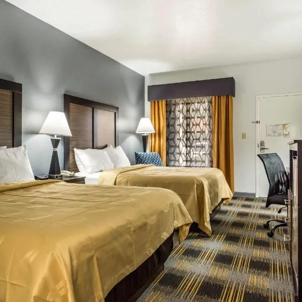 Quality Inn near Six Flags Douglasville, hotel v mestu Douglasville