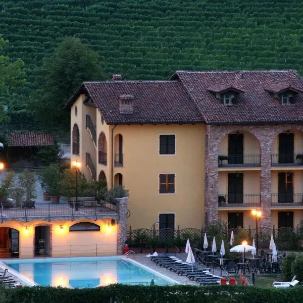 Hotel Barolo, hotel em Barolo