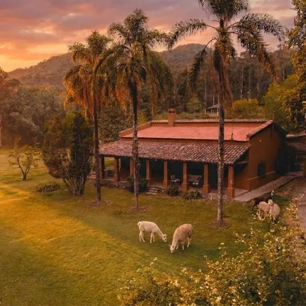 La Sala, hotel din Lozano