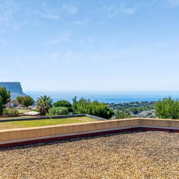 Bungalow Vue Mer, Piscine et Garage โรงแรมในกาซีส์