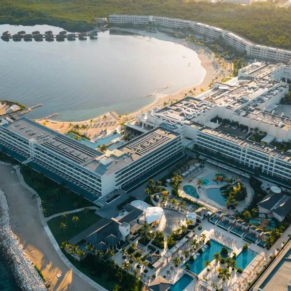 Princess Grand Jamaica Resort - All Inclusive, hotel u gradu 'Green Island'