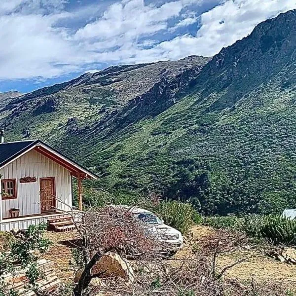 Alojamiento en alta montaña, hotel u gradu Los Repollos