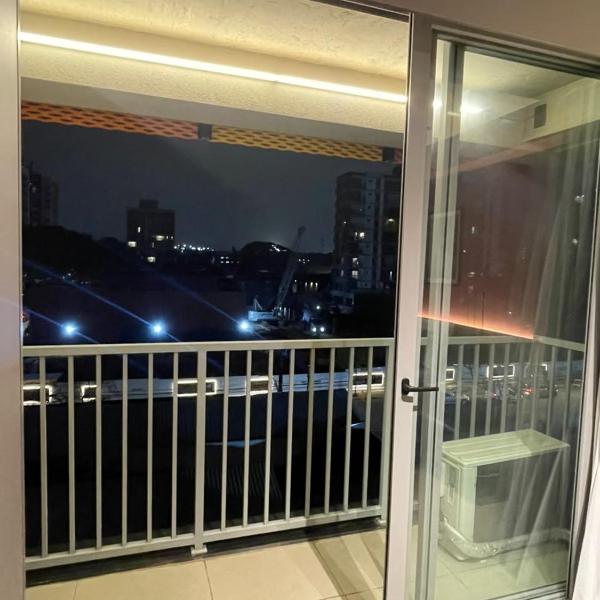 Apartamento em Moema - Varanda e próximo do metrô - Foto 2
