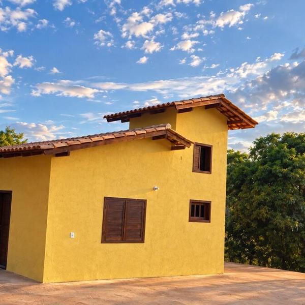 Casa nova mobiliada pra até 10 pessoas com cozinha