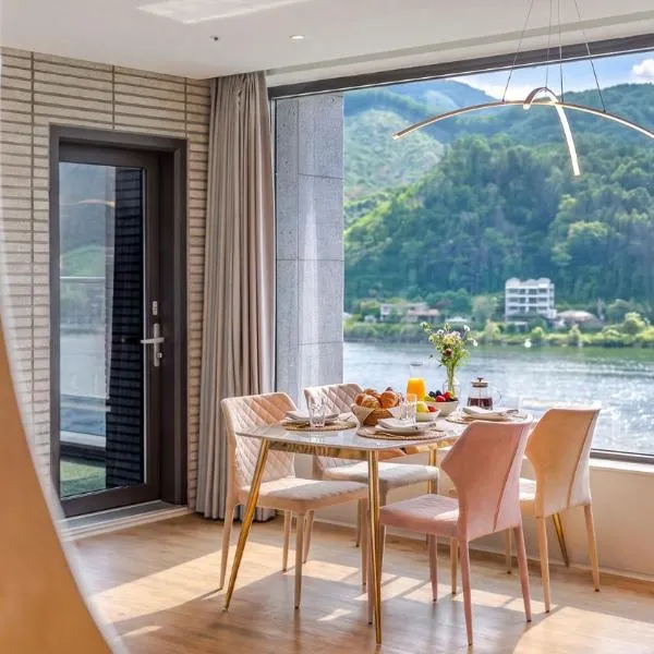 Gapyeong Laputa Resort, hotel sa Gapyeong