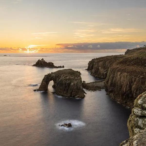 The Land's End Hotel, Hotel in Sennen