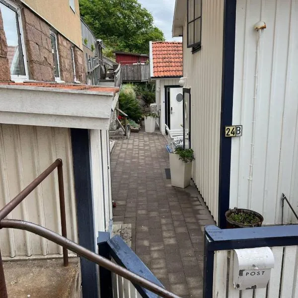 Mysig stuga i centrum av Lysekil, hotel di Lysekil