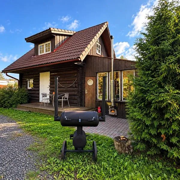 Cozy River House with hot tub، فندق في بارنو