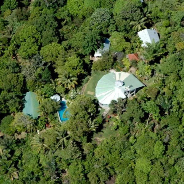 Puncak Air Manis Residence, hotel v destinaci Padang