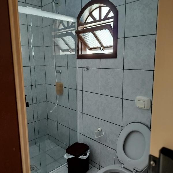 Casa e piscina na praia acomoda 8 pessoas - Foto 3