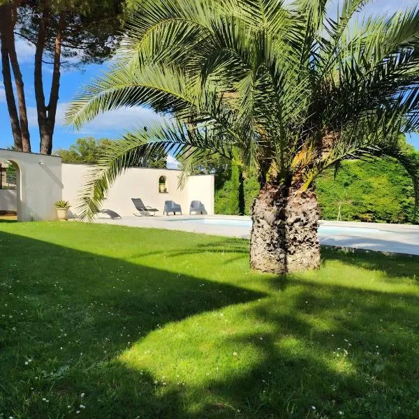 La Bastide Bleue, khách sạn ở Anduze
