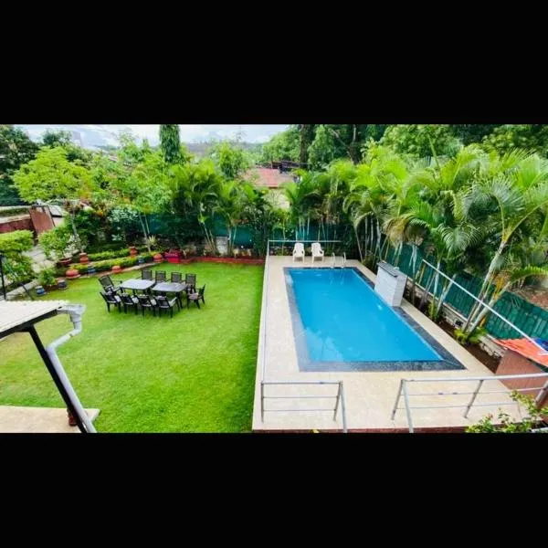 The Palm Villa - 4 Bhk ll Pvt pool ll Big garden ll Ac rooms ll WiFi ll Tv โรงแรมในโลนาวาลา