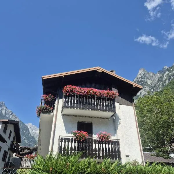 Casa vacanze la sfinge, хотел в Сан Мартино
