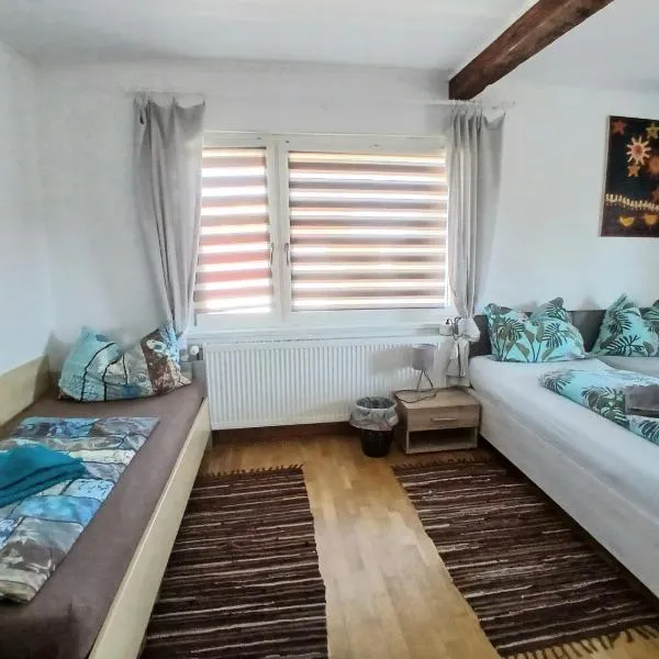 Hedys Apartment, hotel di Spiegelsberg