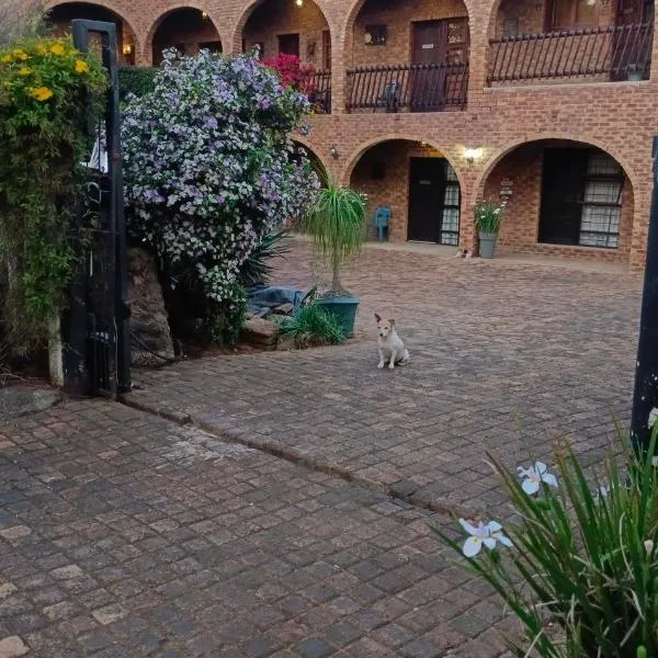 Bastille de Blignaut B&B, hotel i Edenvale