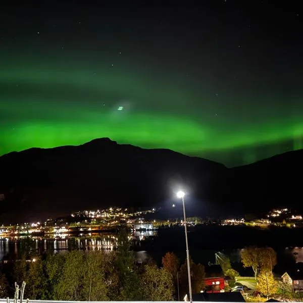 Ørnes Apartment Aurora Fjord, hotel i Mesøy