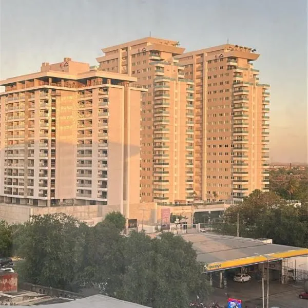Seller Residence Centro, מלון בסובראל