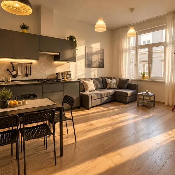 Residence Neverin Luxury Apartments-Private Garage, хотел в Tриест