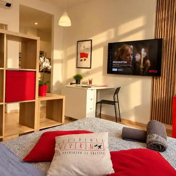Residence Neverin Luxury Apartments-Private Garage, hotel v Terstu