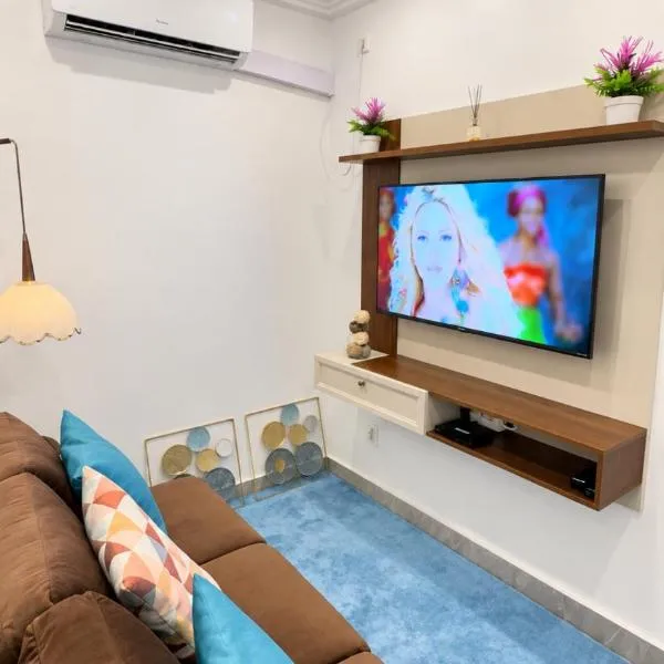 ELYSIUM PROPERTIES Apartamento moderno de 1 dormitorio en el centro de la ciudad de Bata, hotel in Bata